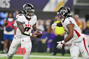 NFL Week 6 Top Prop Bet Picks: Bijan Robinson, Puka Nacua, and More