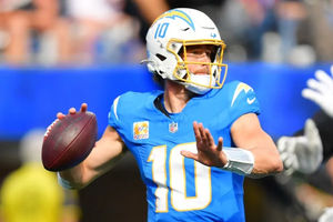 Vikings vs. Chargers Week 8 Thursday Night Football Top Betting Picks, Predictions