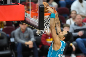 O retorno de jogadores da NBA às universidades mostra o quão disfuncional é a NCAA.