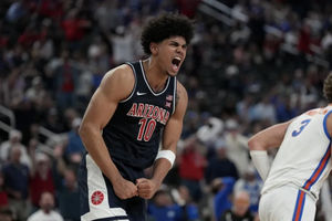 Arizona’s No. 1 Seed Hopes Face Major Test After Koa Peat Injury
