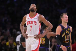 Os Rockets ainda enfrentam uma batalha difícil após a derrota no Jogo 5 contra os Lakers.