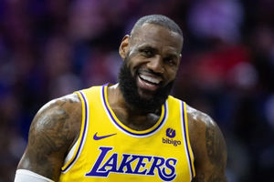 Three Realistic Options for LeBron James To Consider This Summer