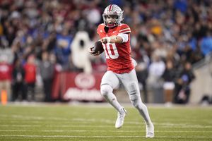Por que 2026 pode parecer uma temporada nostálgica para os quarterbacks do futebol americano universitário?