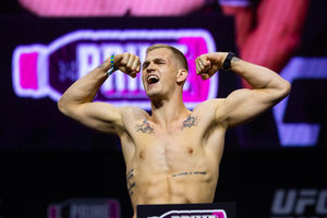 Apuestas para UFC 330: ¿Dónde se concentra el dinero de los expertos este fin de semana?