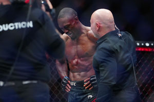 Movimentação das odds do UFC 330: Edson Barboza e Vicente Luque apresentam grandes oscilações nas linhas de apostas.