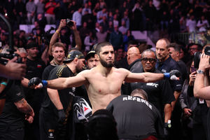 Prévia do UFC 330: Islam Makhachev busca fazer história contra Ian Machado Garry