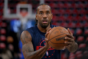 Kawhi Leonard Gives Raptors Exactly What They Need in New-Look East