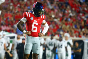 Pronósticos de la Semana 3 del Fútbol Americano Universitario: Apuestas para el partido LSU-Ole Miss y otros enfrentamientos clave