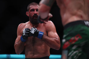 Divisão das apostas do UFC 332: Onde o dinheiro dos apostadores profissionais está indo neste fim de semana
