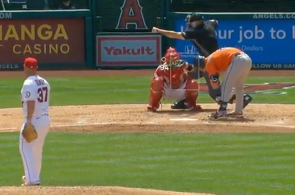 More evidence that umpire Angel Hernandez is the worst at his job in America