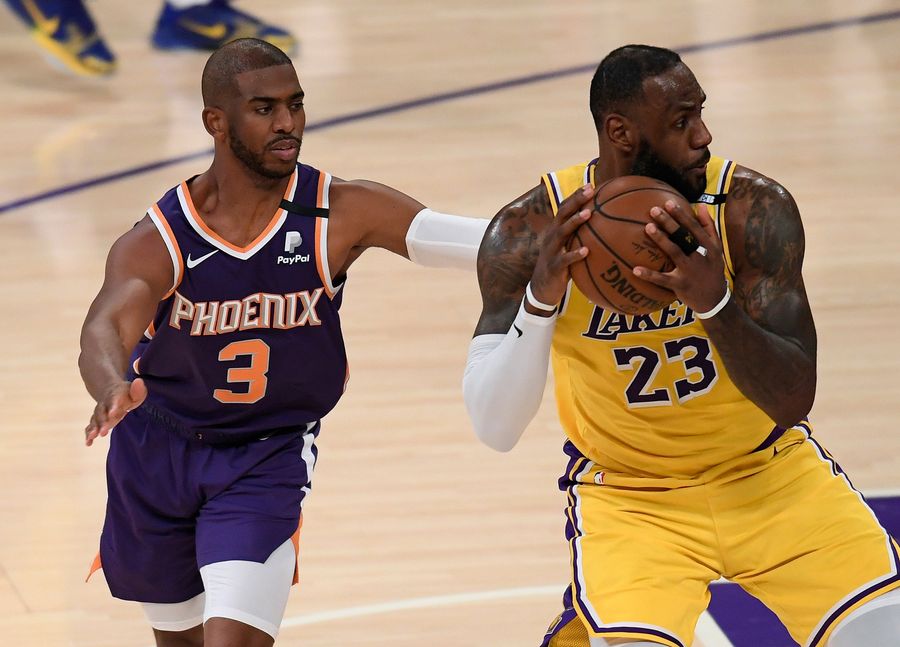 Chris Paul and LeBron James show Tom Brady and Aaron Rodgers how to wield influence