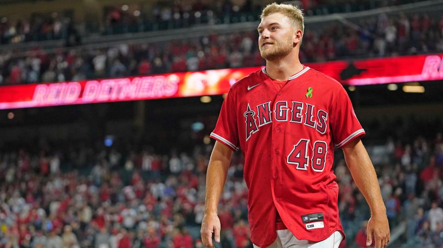 Strange doings on this nervous night in Anaheim