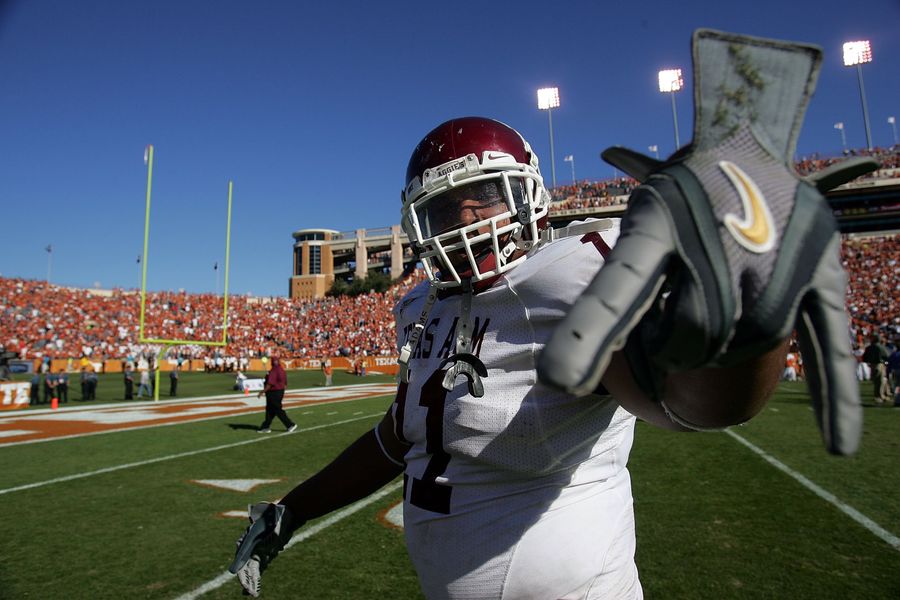 The war on the ‘horns down’ gesture continues