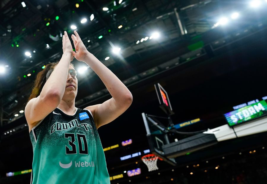 Breanna Stewart is the heir apparent to Diana Taurasi’s scoring crown