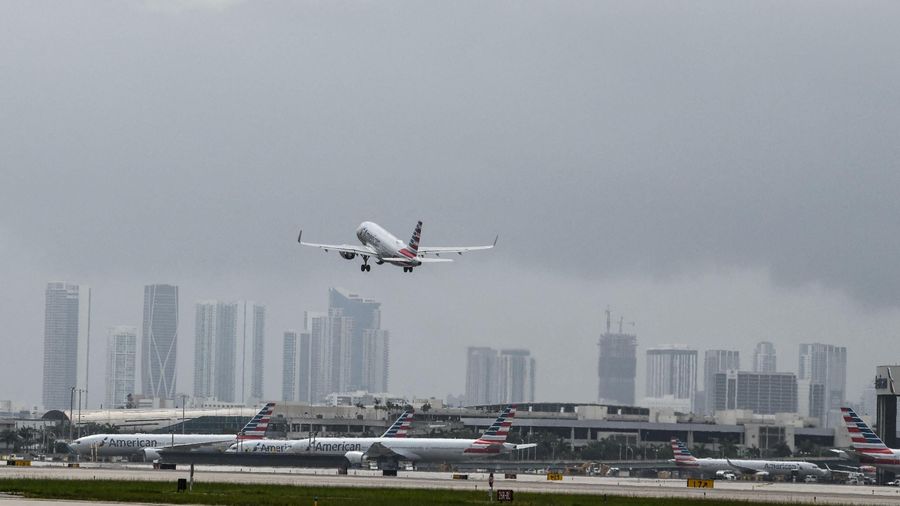 The U stifles stalkers, blocks tracking of its private jets