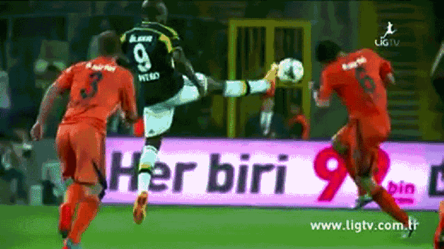 Fenerbahçe Get Four Players Sent Off, Ruin Their Süper Lig Hopes