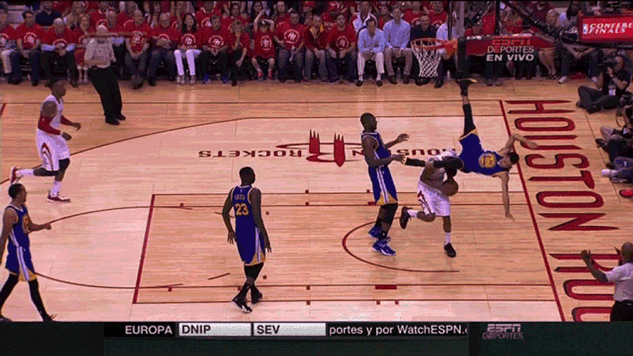 Stephen Curry Leaves Game After Landing On Neck [UPDATE: He&#39;s Back]