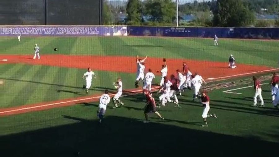 State Title-Winning Walkoff Walk Called Out After Team Mobs Player