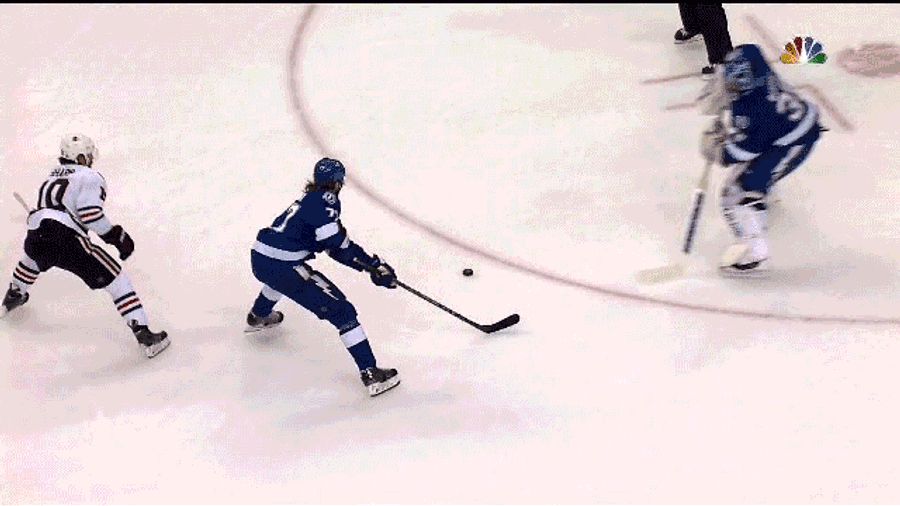 Ben Bishop Boner Gives Blackhawks 1-0 Lead