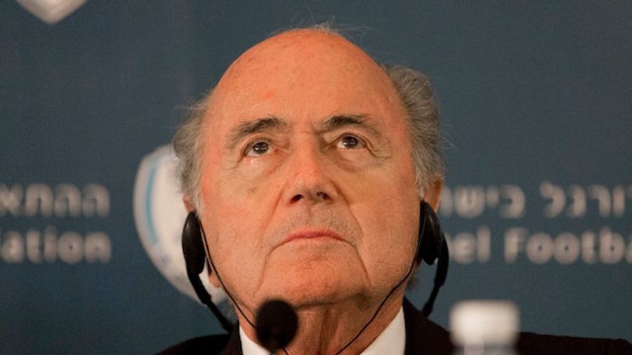 Report: FIFA President Sepp Blatter May Not Resign