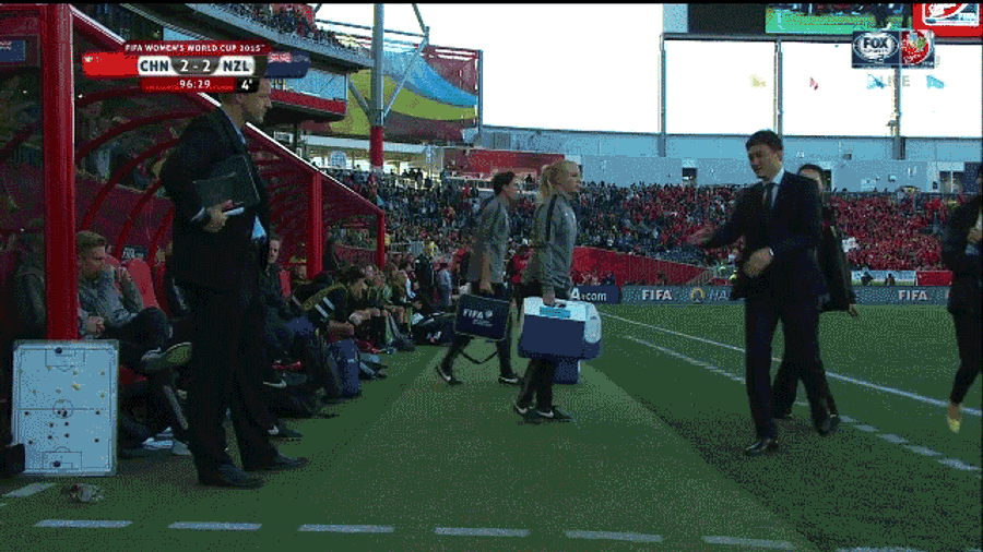 Hao Wei Sent Off As Chinese Manager Caught Pushing Up On Opponent