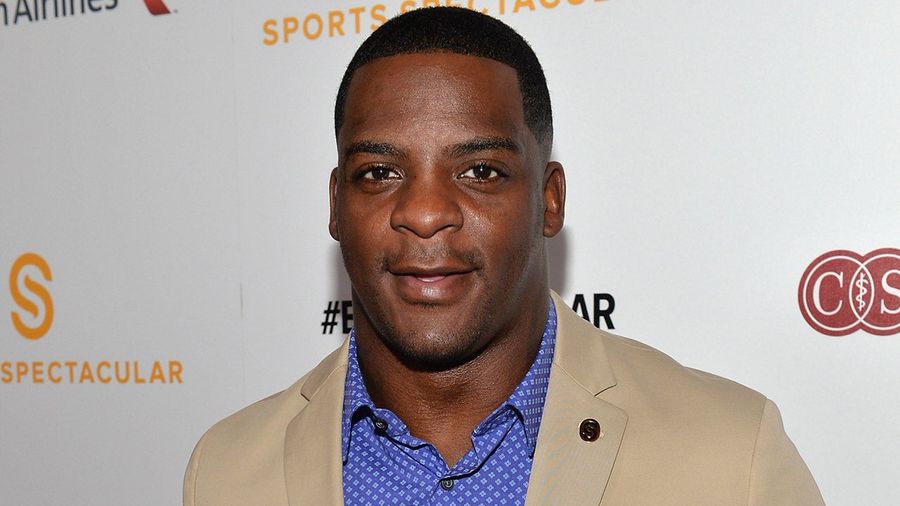 It Appears Clinton Portis Owes A Lot Of People A Lot Of Money
