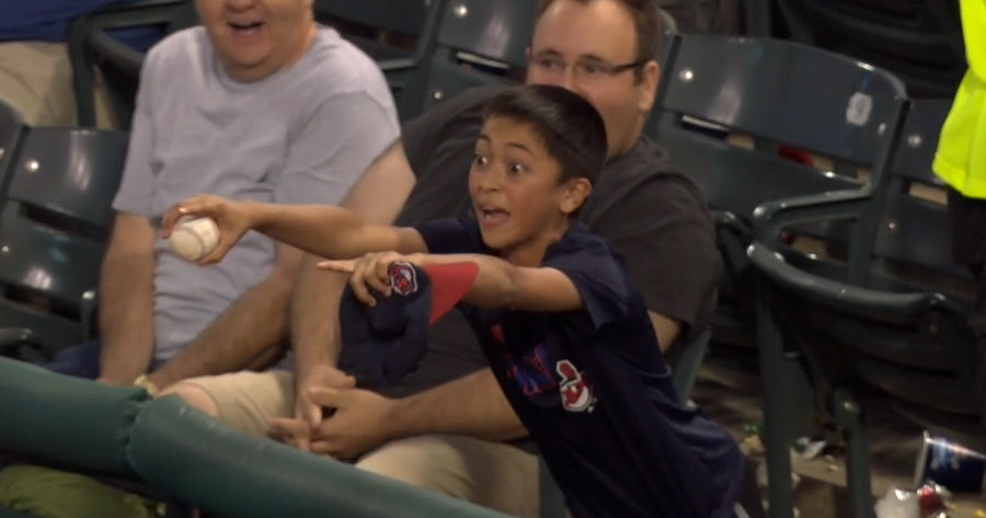 Miguel Cabrera Rewards A Young Fan For Trash-Talking