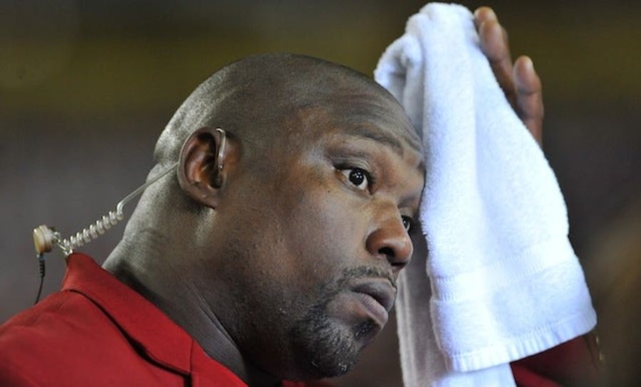 Warren Sapp Charged After Allegedly Biting, Stomping On Girlfriend