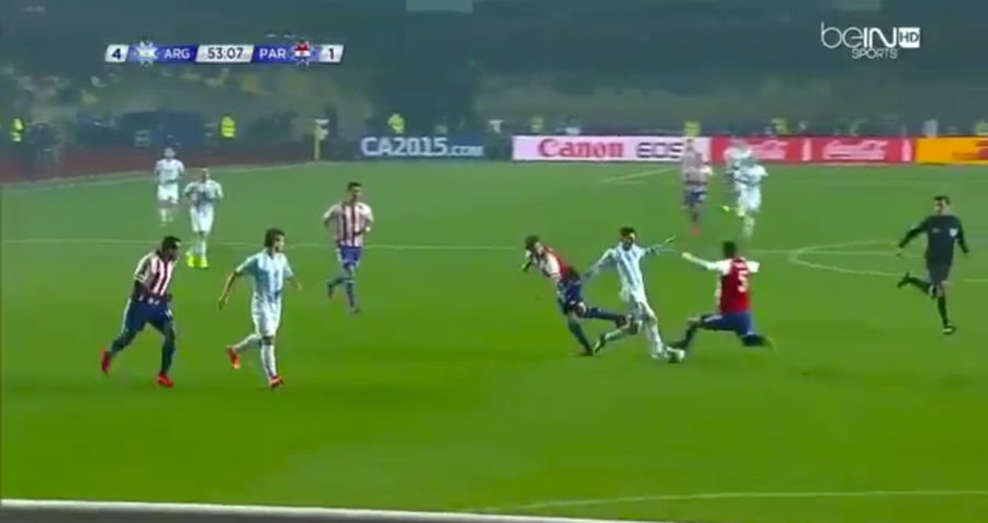 Lionel Messi Turns Two Defenders Into Larry And Moe