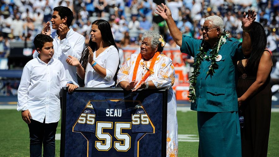 Junior Seau's Family Banned From Speaking At His Hall Of Fame Induction
