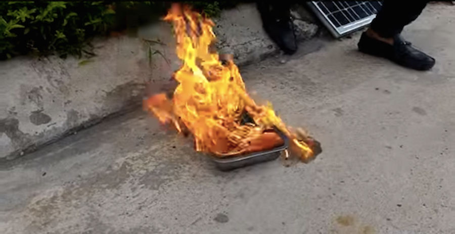 Vietnamese Fan Burns Tickets After Man City Players Ignore Fans