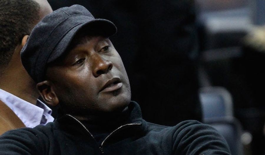 Michael Jordan Victimized By Meme-Wielding Teen