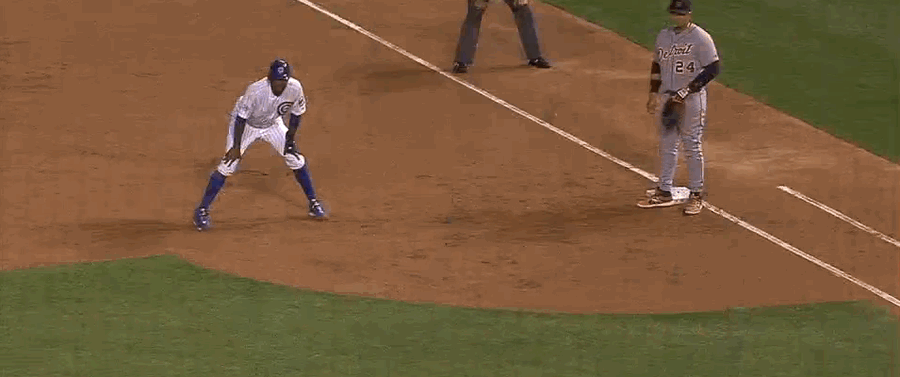 Miguel Cabrera Forgets To Wear Glove, Gets Out Anyway