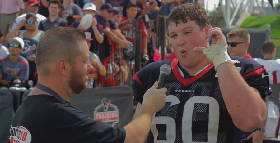 Texans Lineman Explains Why He Drank His Own Pee, Is Pretty Cool