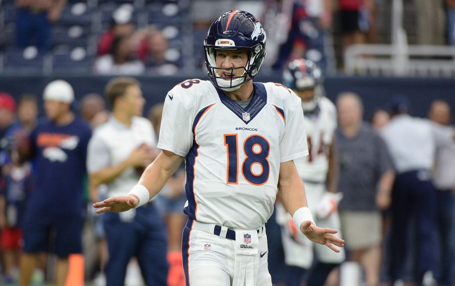 Peyton Manning Still Can't Feel His Fingertips