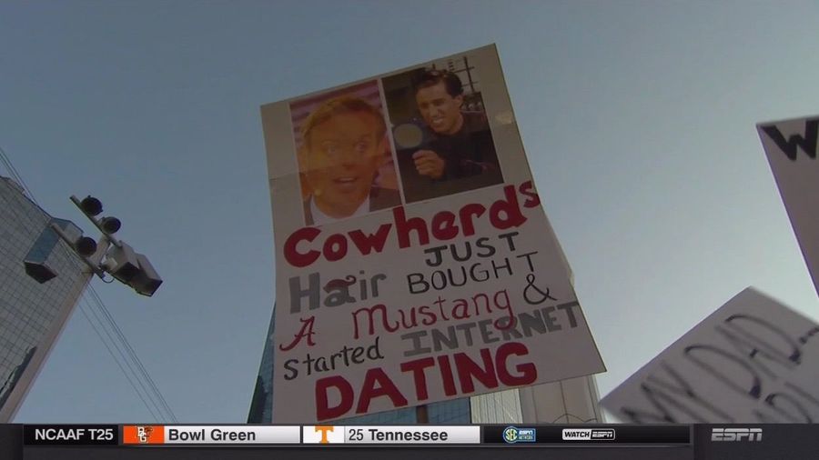 Cowherd&#39;s Hair: Your <i>College GameDay</i> Sign Roundup