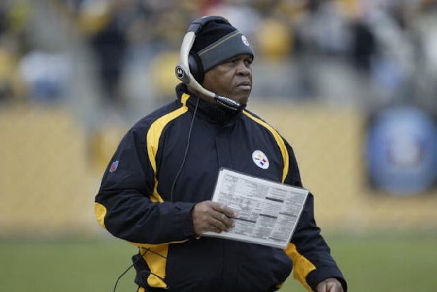 Steelers Assistant Coach Accused Of Assaulting Patriots Fan