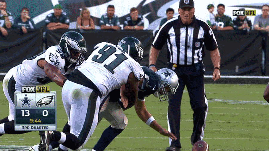 Tony Romo Has A Broken Collarbone