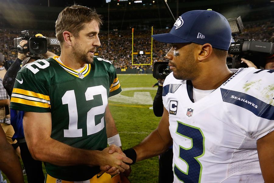 Aaron Rodgers Makes Fun Of Russell Wilson By Crediting God For The Packers&#39; Win
