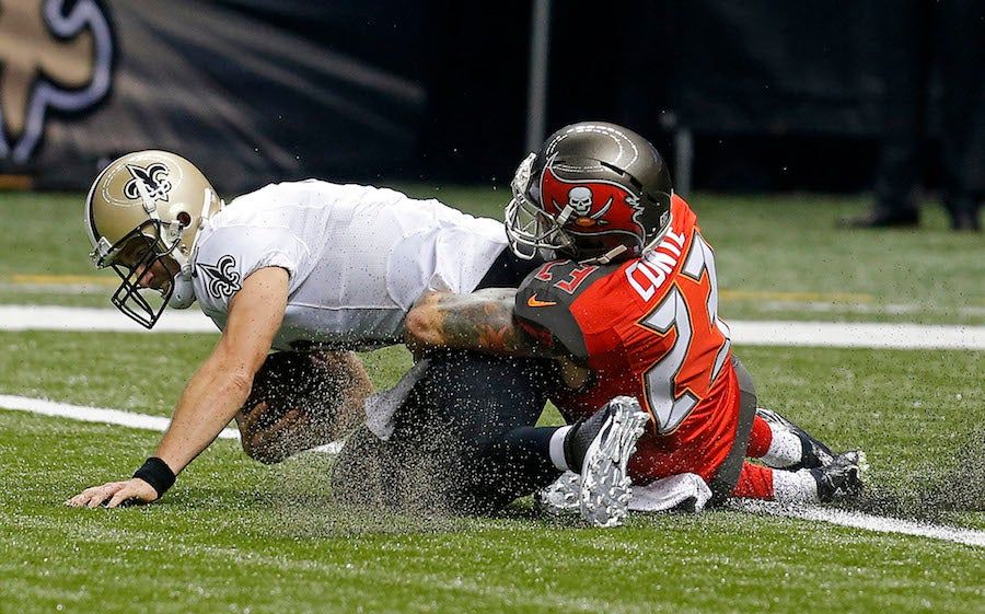 Reports: Drew Brees's Shoulder Is Messed Up