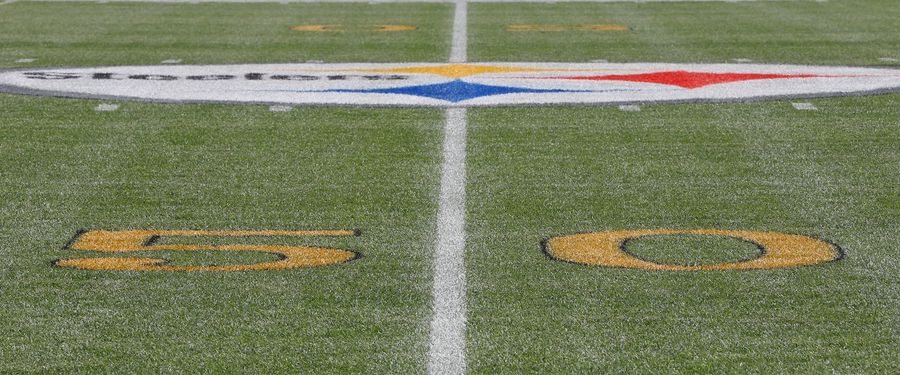 Raiders Give Middle Finger To The NFL, Refuse To Put Gold Marks On Field