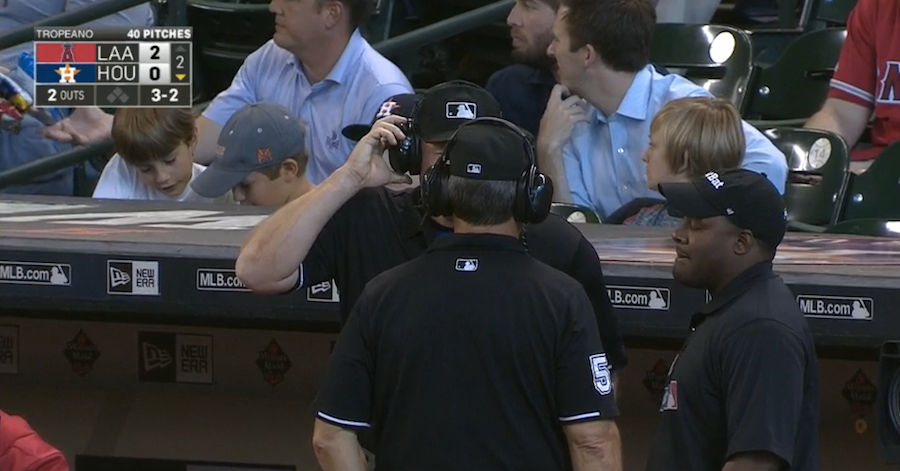 Entire Umpiring Crew Forgets What The Count Is