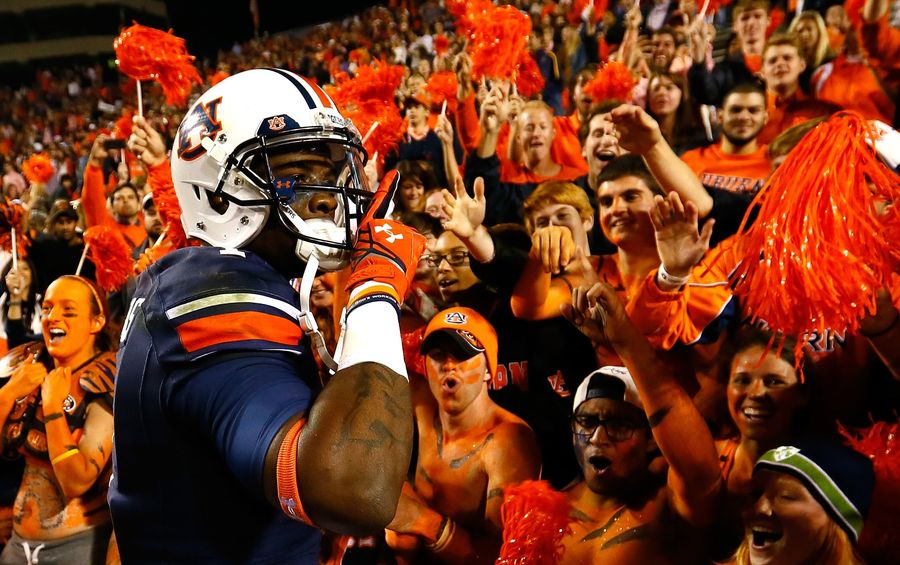 Report: Auburn Receiver Duke Williams Went On A Punching Rampage