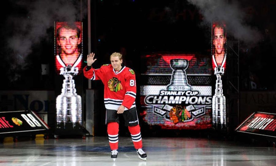 The Rangers Were Annoyed That The Blackhawks&#39; Banner Ceremony Took So Long