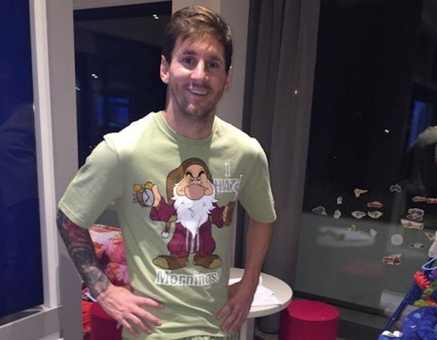 Aww, Lionel Messi Looks So Adorable In These PJs Luis Suárez Bought Him