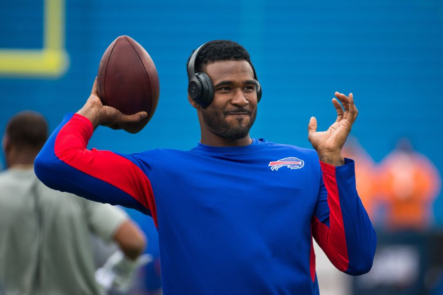 The Dumbass Buffalo Bills Invented A Dumbass Quarterback Controversy