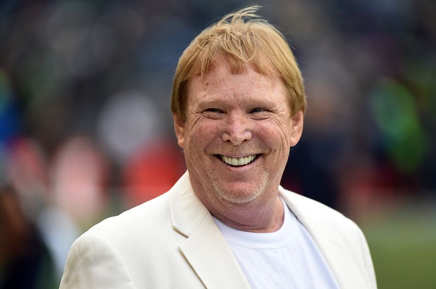 Raiders Owner Mark Davis Cheered By Fans He Wants To Abandon Or Steal From