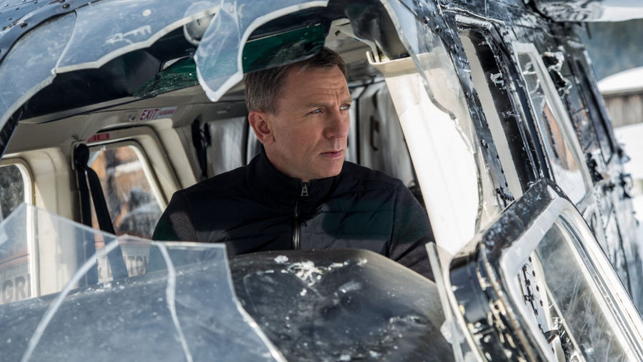 The Cheesy?<i>Spectre </i>Suggests That James Bond&#39;s Darker, Grittier, Better Days Are Over