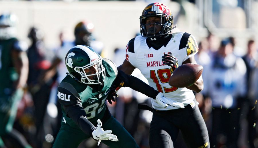 Michigan State Wide Receiver Makes Wild One-Handed Catch Around A Defender