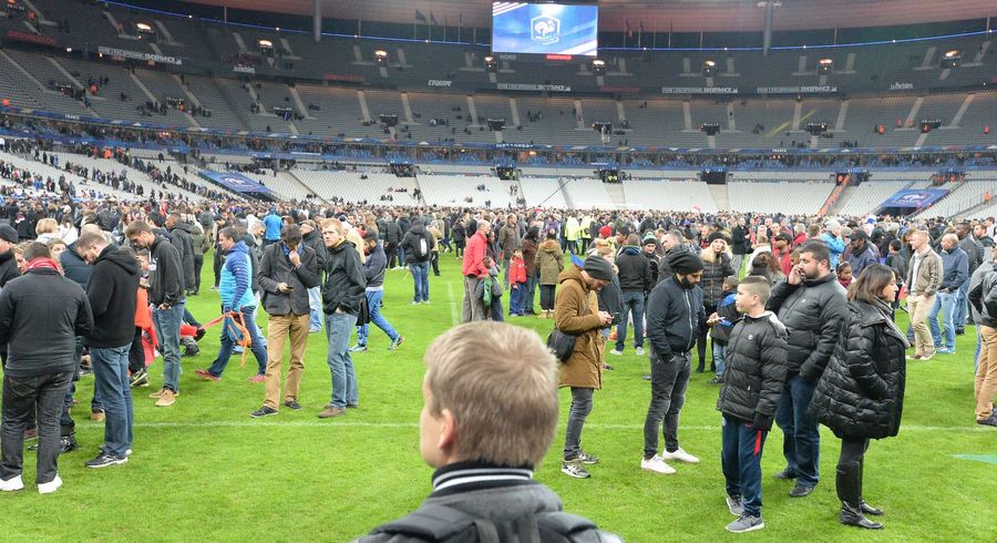 The German National Team Slept In The Stade de France Stadium Last Night After The Paris Attacks [UPDATE]